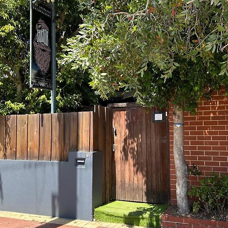 Shiralee Hostel -Note - Valid Passport Required To Check In Perth Exterior foto