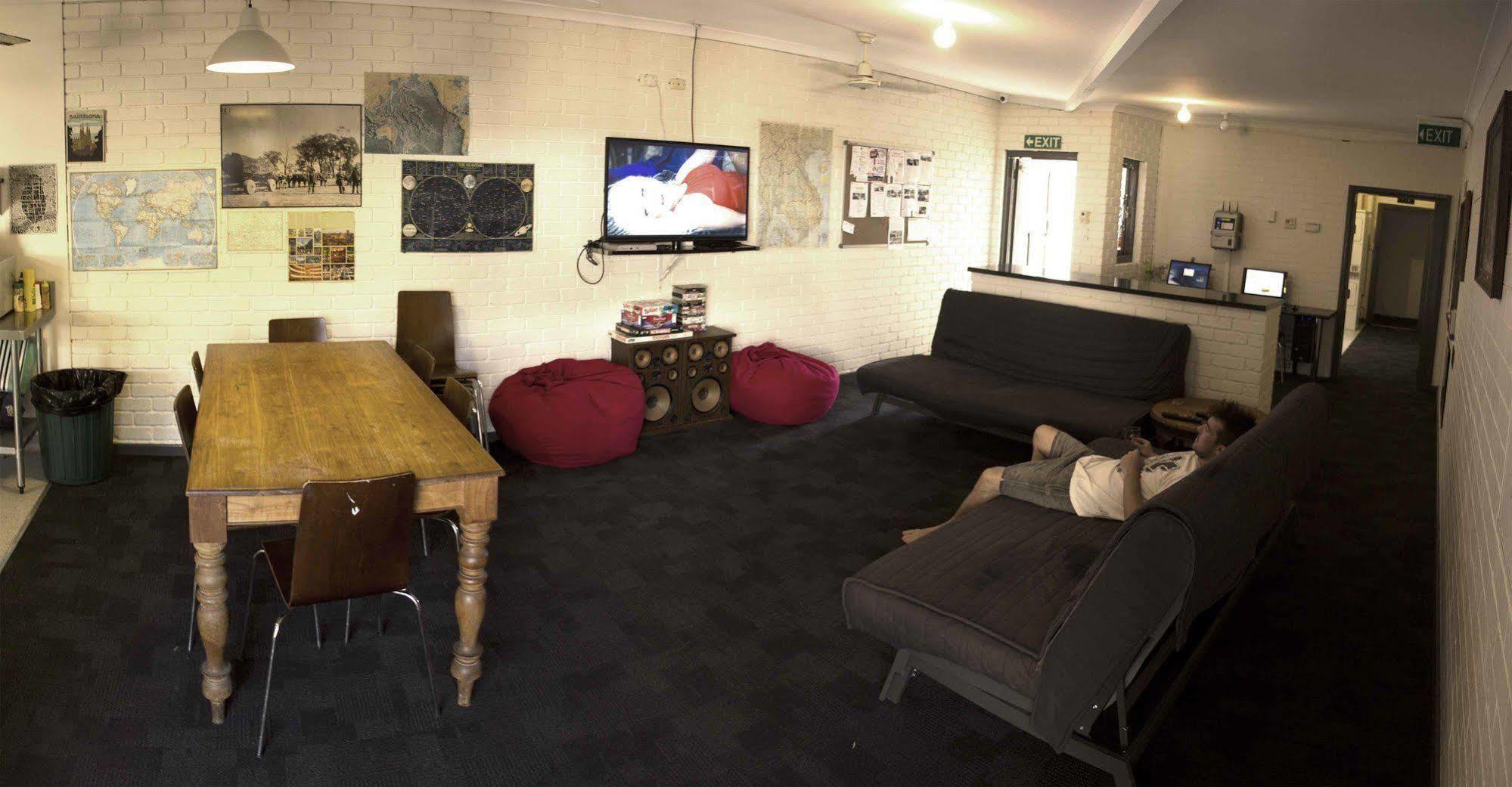 Shiralee Hostel -Note - Valid Passport Required To Check In Perth Exterior foto